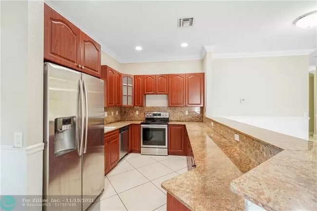 Photo - 2501 NW 8th St