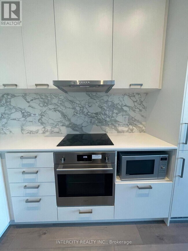 Photo - 10 Honeycrisp Cres Unit 1215