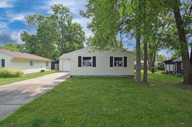 Photo - 12114 6th Ave