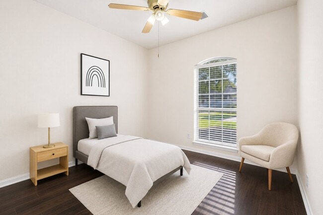 Photo - 2719 Riverhollow Ln