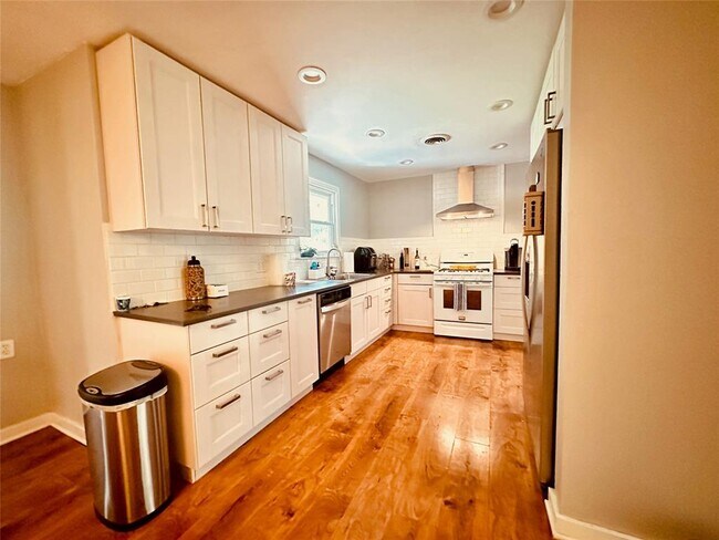 Photo - 4803 Everglade Dr