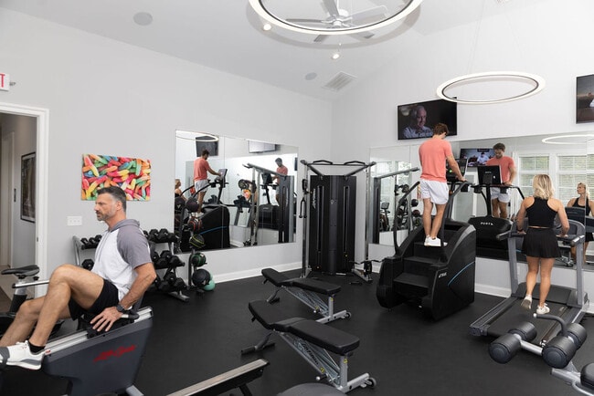 Photo - Orange Summit