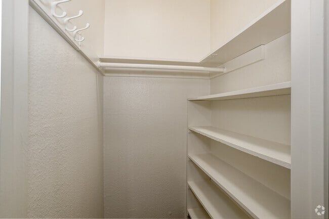 1HAB, 1BA - 572 ft² - Del Dayo Senior Apartments