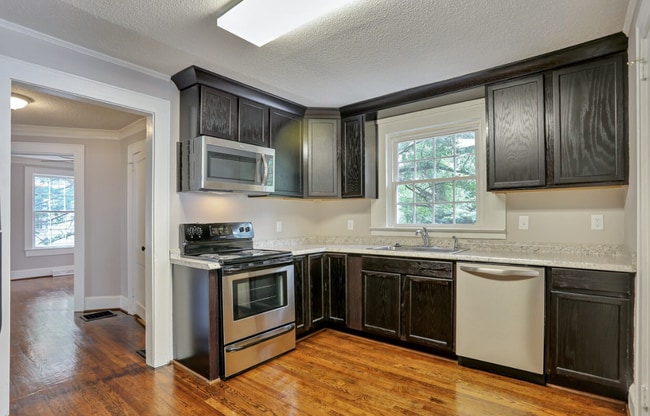Photo - 115 Somerset St