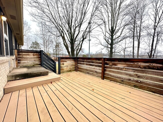 Photo - 28 Leonard Dr