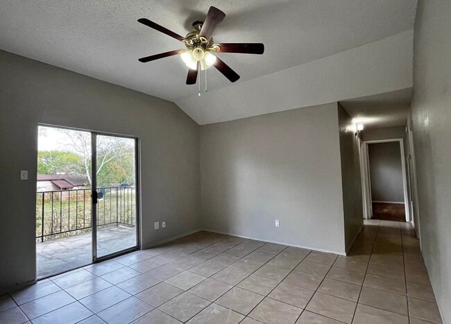 Photo - 12118 W Bellfort Ave Unidad C