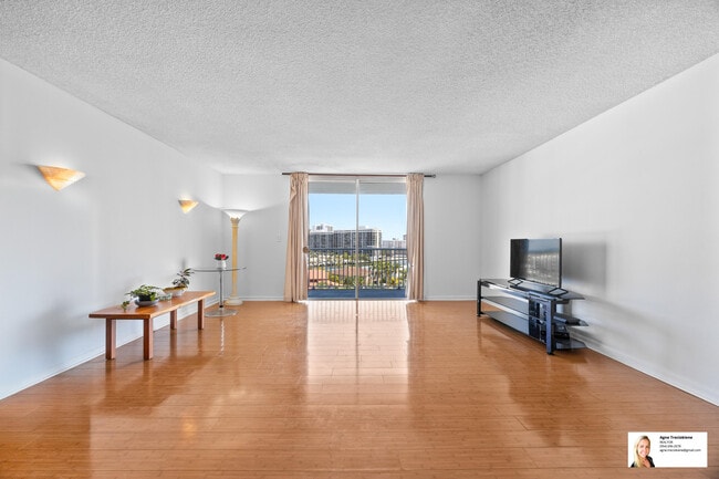 Photo - 137 Golden Isles Dr Unit 807