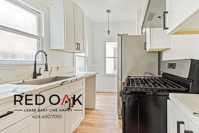 Photo - Charming Studio with Stainless Steel Appli... Unidad 854.5