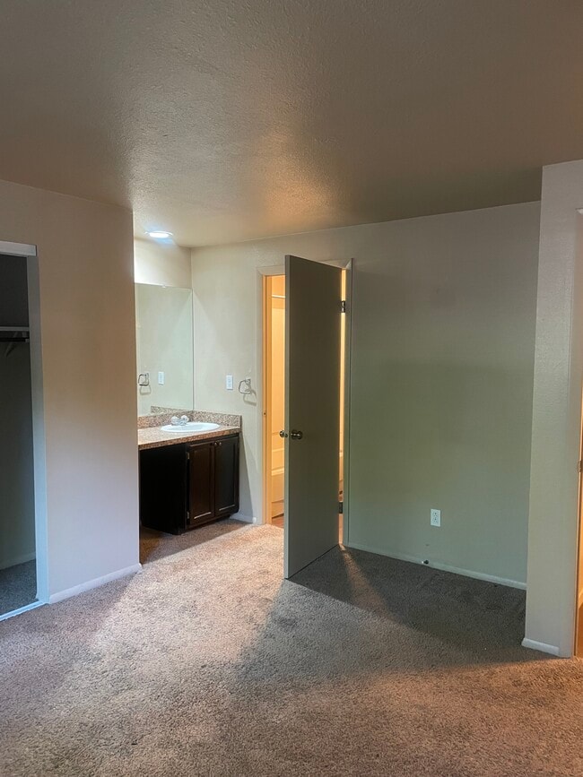 Photo - 925 Columbia Rd Unidad 814