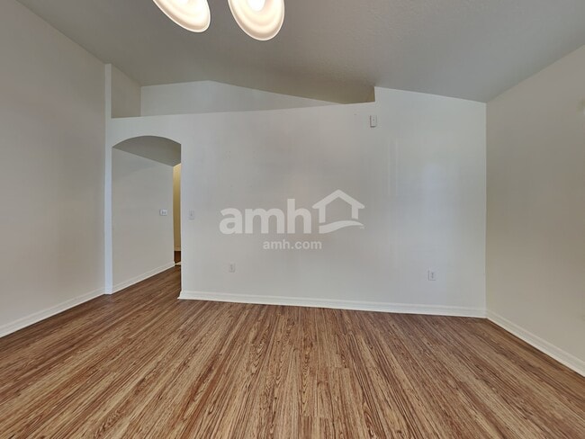 Photo - 23121 Emerson Way