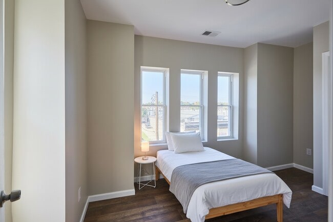 Photo - 5514 Woodland Ave Unidad 2