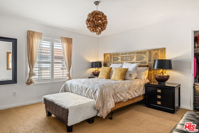 Photo - 3252 Park Ln