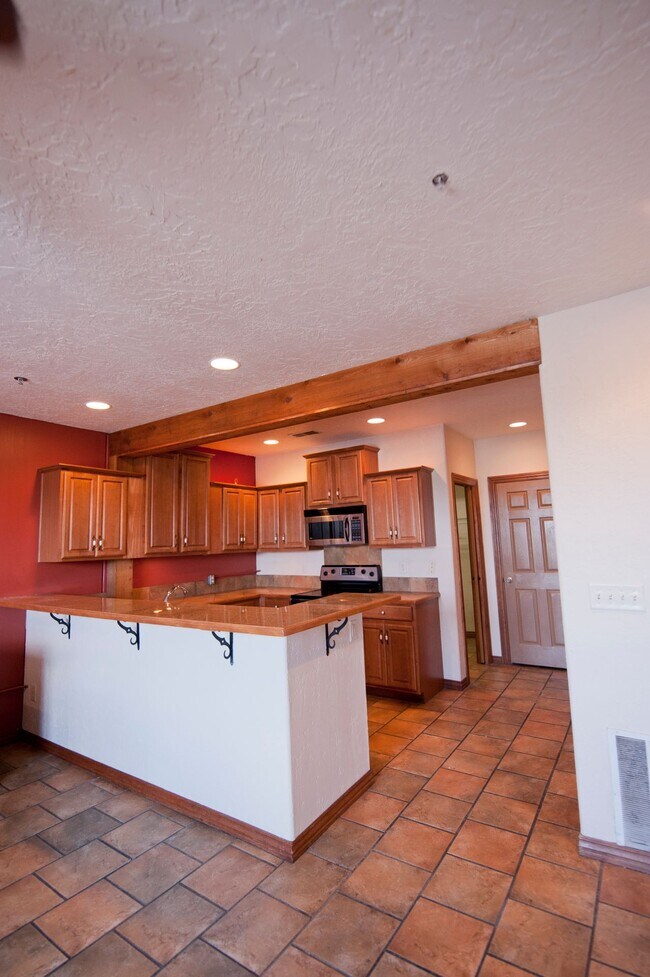 Building Photo - Artifacts Warehouse 103 Unit AW 103