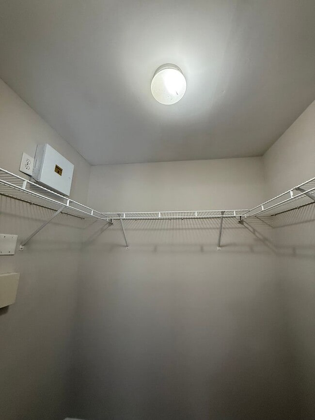 Photo - 15-1527 Kisling Unit 15-1527 - A