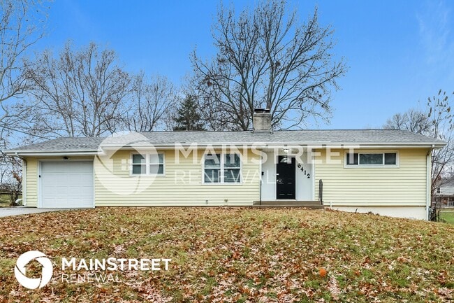 Building Photo - 6412 N Forest Ave