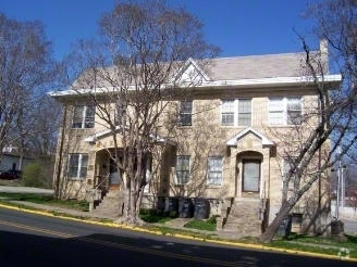 Building Photo - 200 Hawthorne St Rental