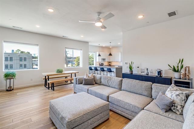 Building Photo - 1536 Holly Ave Unit 106