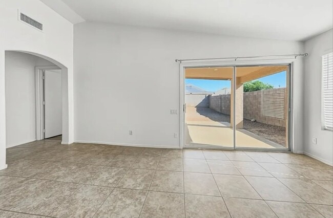 Photo - 1816 SW 37th Ave