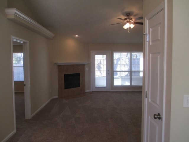 Photo - 2952 Majestic Oaks Ln