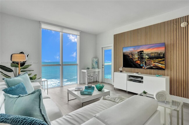 Photo - 3801 S Ocean Dr Unidad PH16F Rental