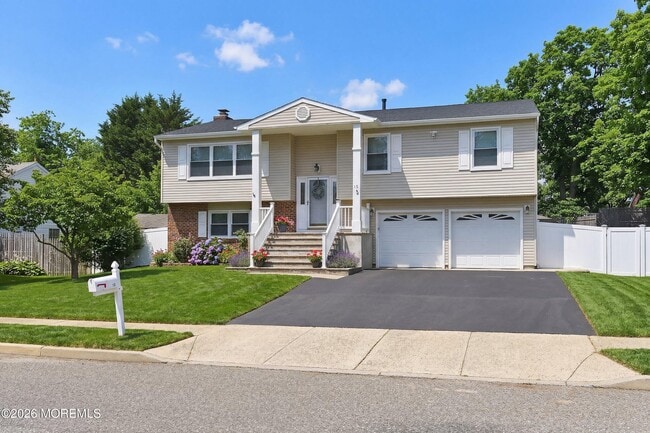 Photo - 15 Bristlecone Dr