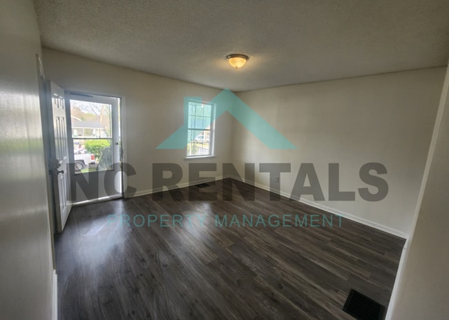 Photo - 114 N Jackson Ave