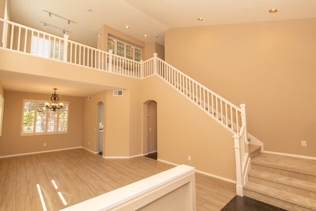 Photo - Spacious 3 Bed/2.5 Bath in Desirable UTC La Jolla Community of Toscana