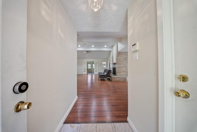 Photo - 15738 Tammany Ln