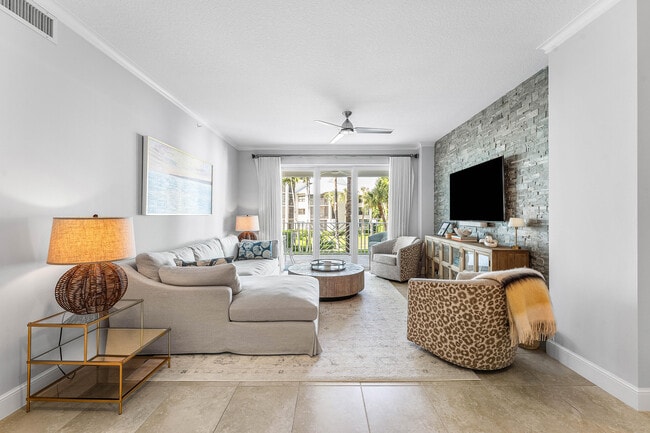 Building Photo - 1024 Bay Colony Dr S Unit 1024