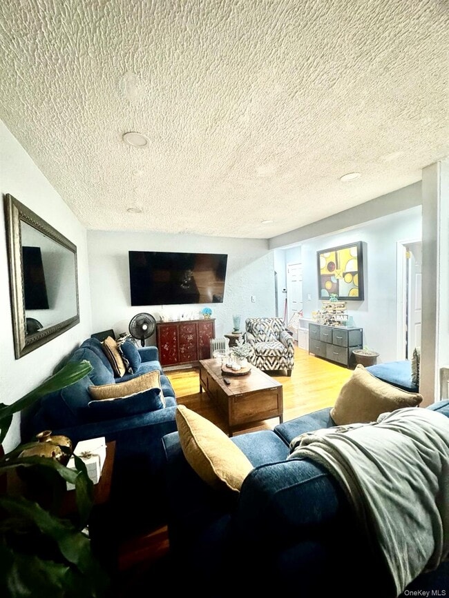 Photo - 62 E Greenwich Ave