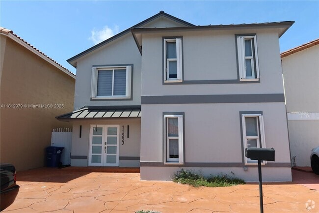 Building Photo - 11553 SW 7th St Rental