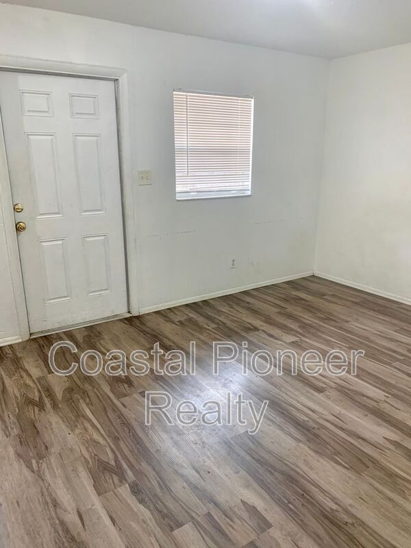 Photo - 2617 E 32nd Ave Unit A