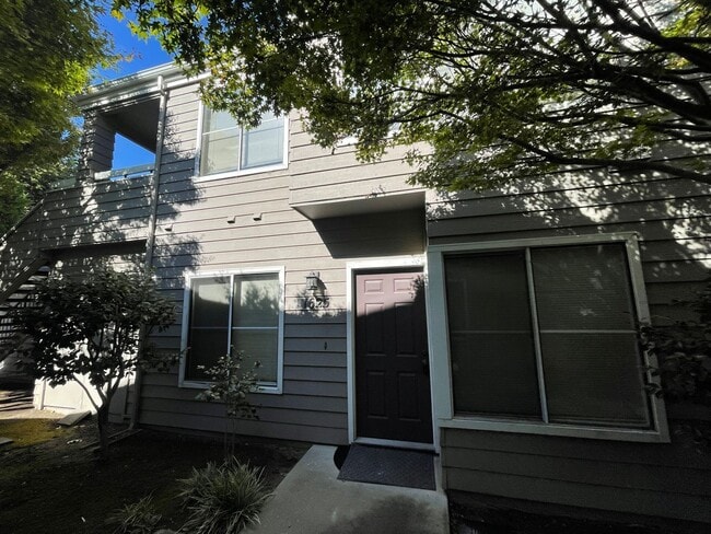 Photo - Private 2bd/1ba Condo with 1 car garage - Available Now!