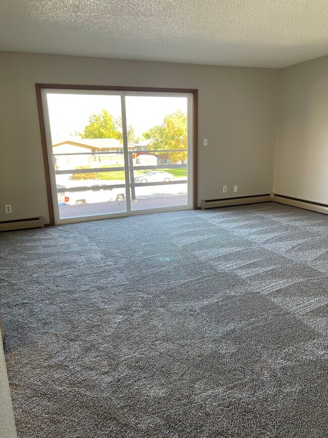 Photo - 1430 W 25th St