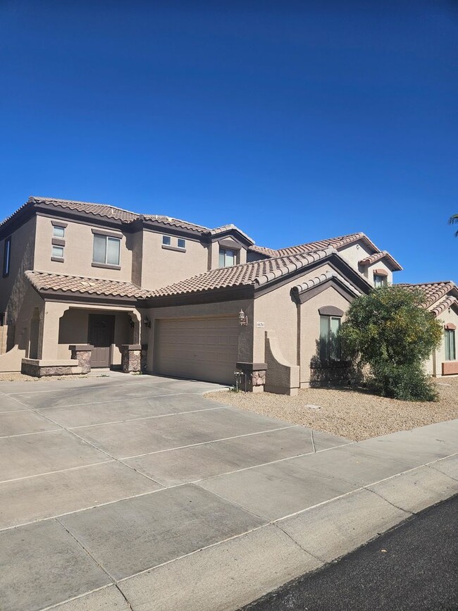 Two story home in Village Rose in Glendale - Two story home in Village Rose in Glendale