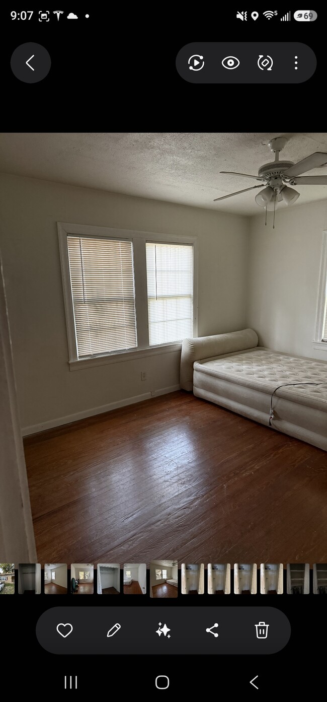 Photo - 111 Westridge Dr