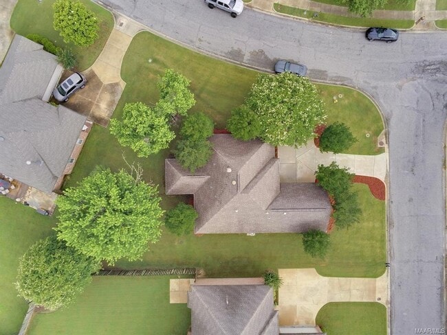 Photo - 9691 Greythorne Way