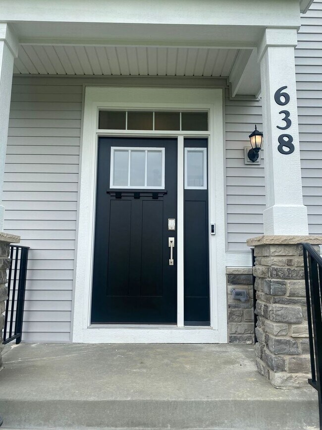 Building Photo - 638 Wolverine Dr