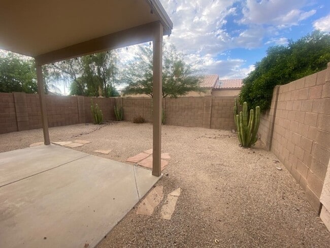 Photo - East Mesa home in gated community across from Skyline Park and walking distance to Skyline High.