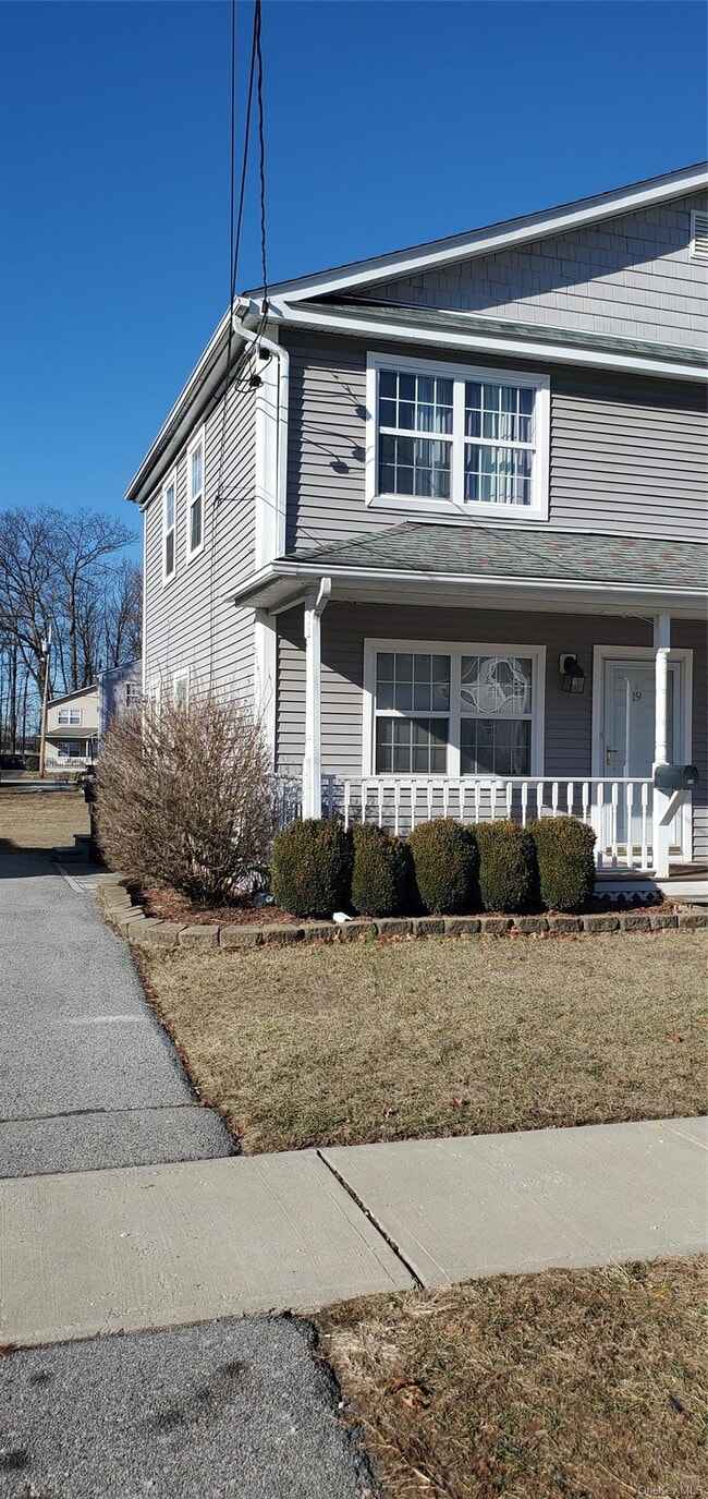 Photo - 19 Stuart Ave