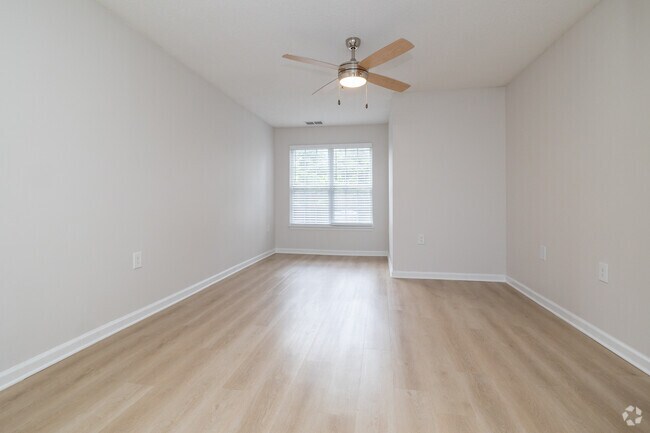 2BR, 2BA - 1,109SF - Primary Bedroom