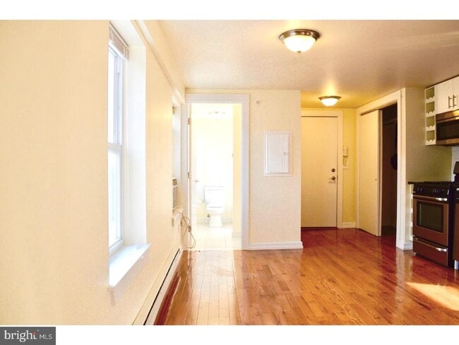 Photo - 415 S Broad St