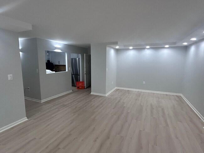 Photo - 131 Coolidge Ave Unit 122