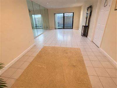 Photo - Beautifully maintained 2-bedroom, 2-bathroom Unit 76w