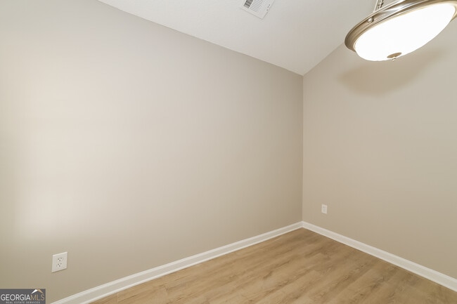 Photo - 320 Buffington Dr