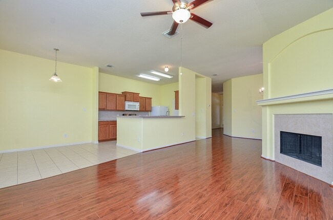 Photo - 20110 Goss Hollow Ln