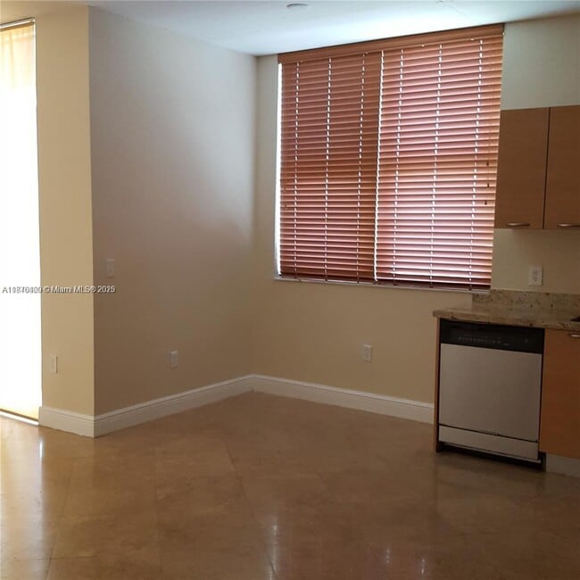 Photo - 3180 SW 22nd St Unit 905