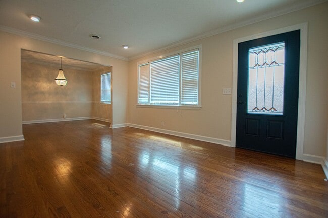 Photo - Three Bedroom off of Madison!