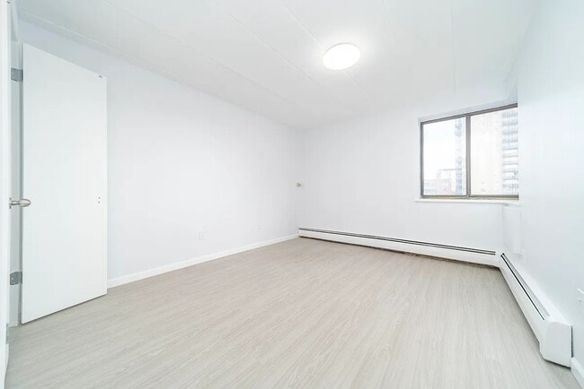 Photo - 134-46 Maple Ave Unidad 7A