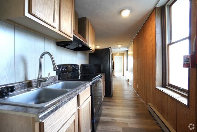 Building Photo - 225 Jones Ave Unit 6 Rental